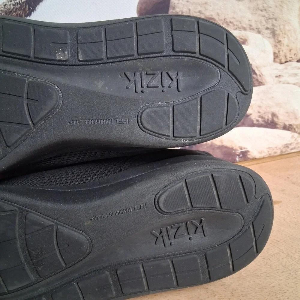 Kizik Lima Hands-Free Sneakers Mens 11 W wide Triple Black Knit Shoes Slip On